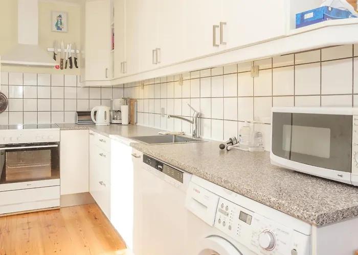 Casa vacanze Amazing In With 2 Bedrooms And Wifi